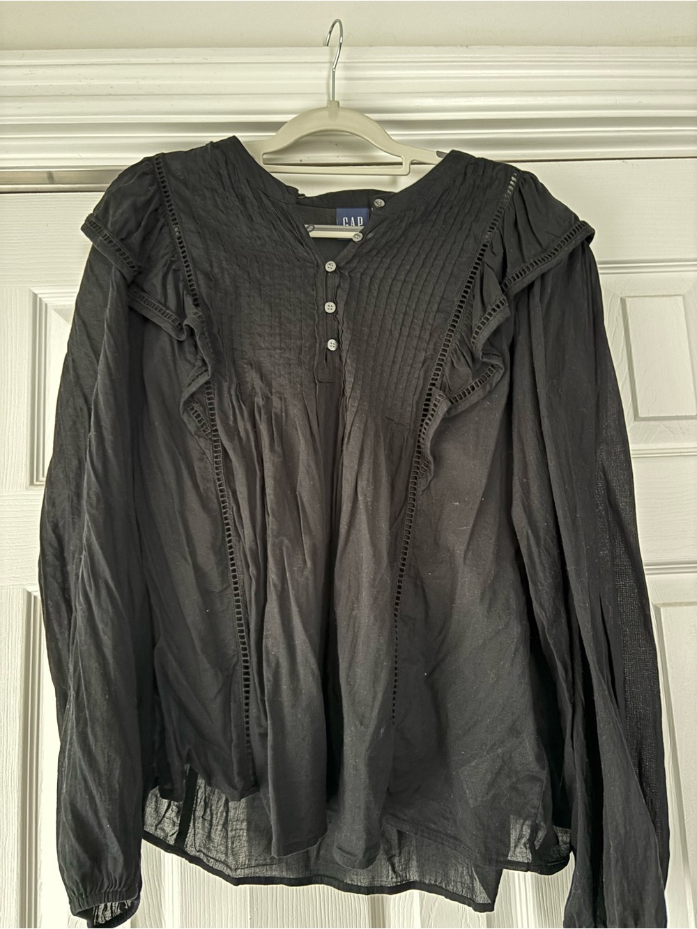 GAP Black Ruffled Pintuck Peasant Blouse